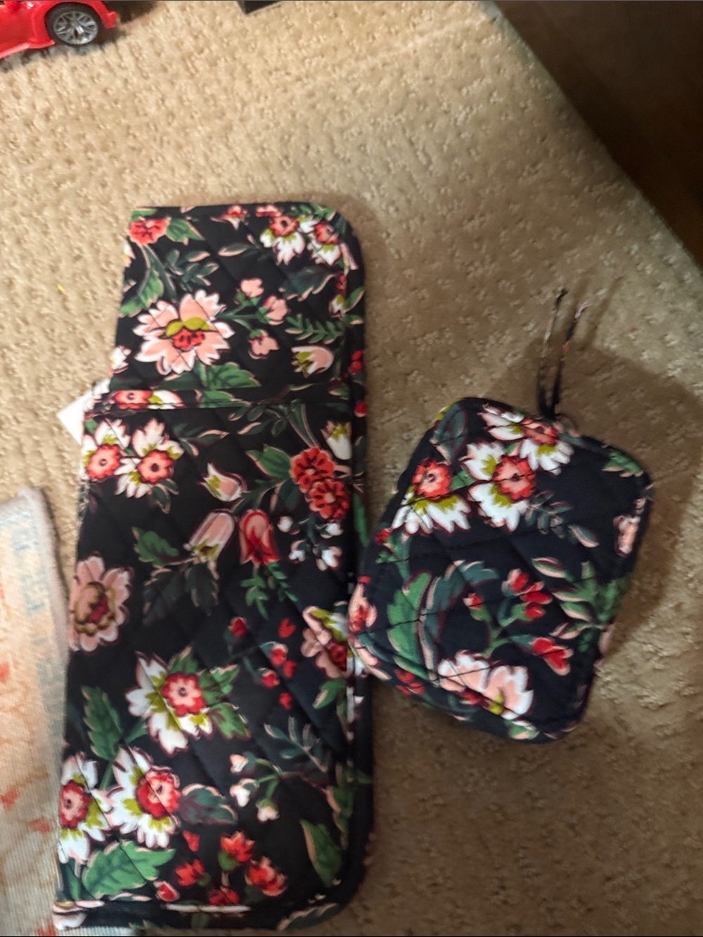 Vera  Bradley travel set Hidden Hearts NWT